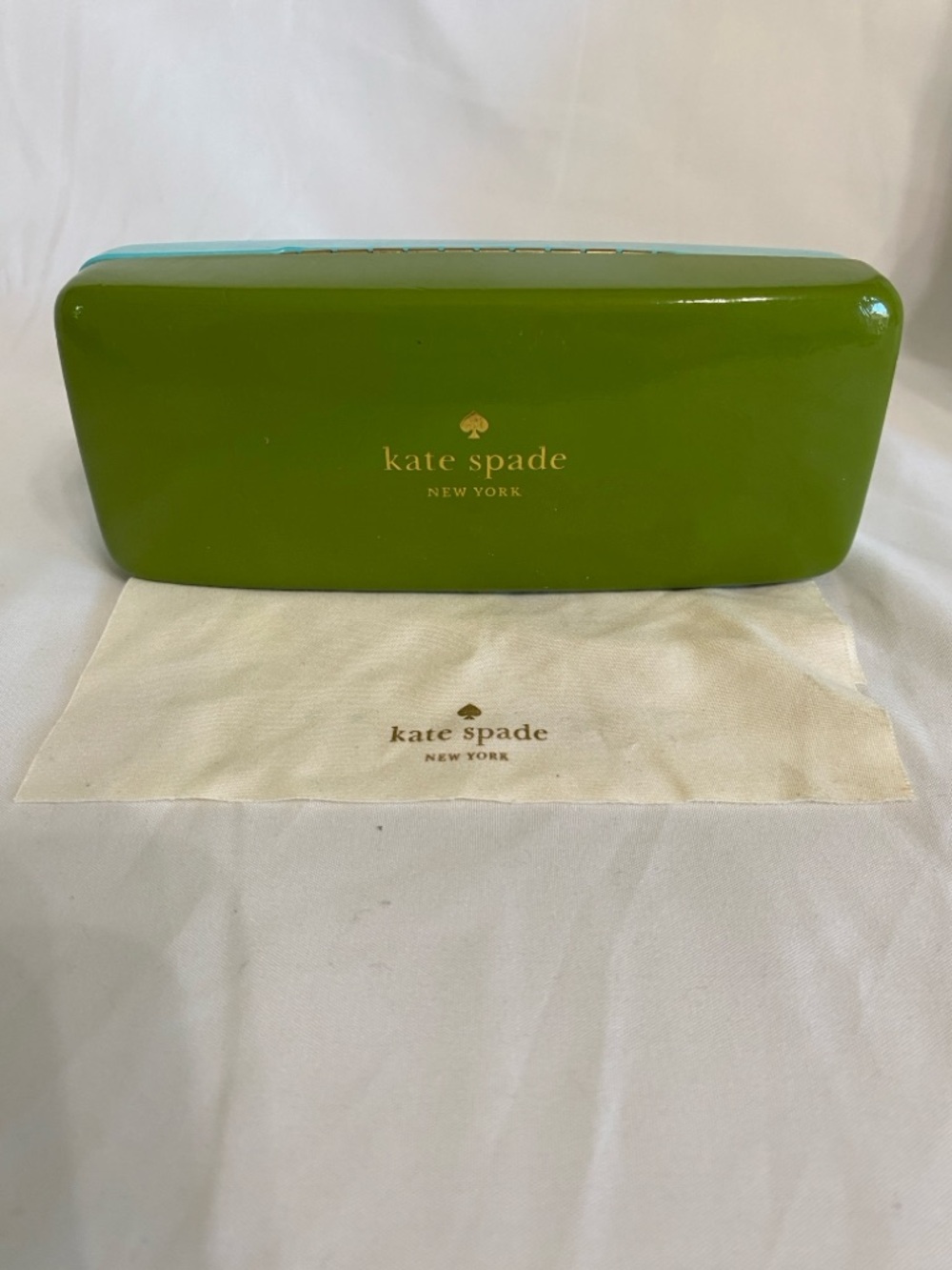 kate spade Green Gloss, Light Blue Hard Eyewear Case with Gold Logo